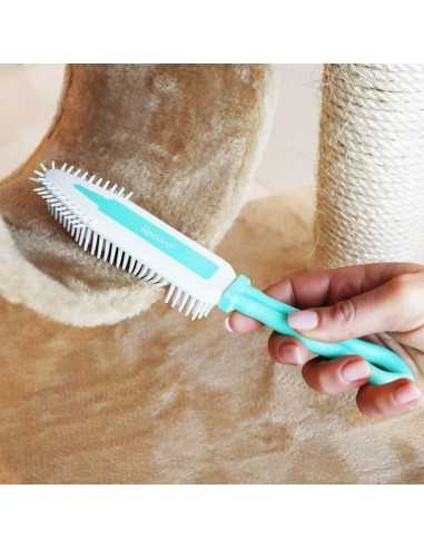 Pet and fabric hair capture brush with rubber bristles - Record