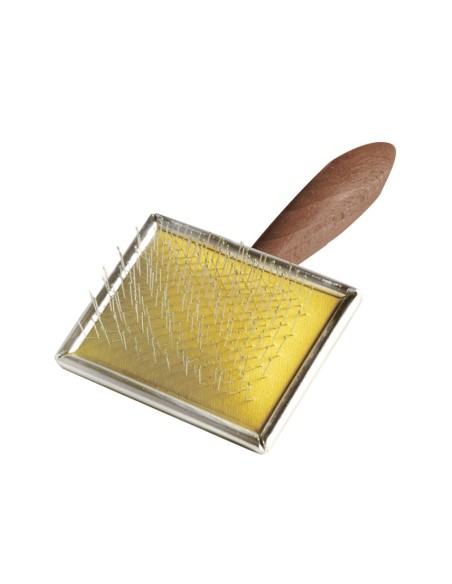 Slicker brush for grooming cats - Record